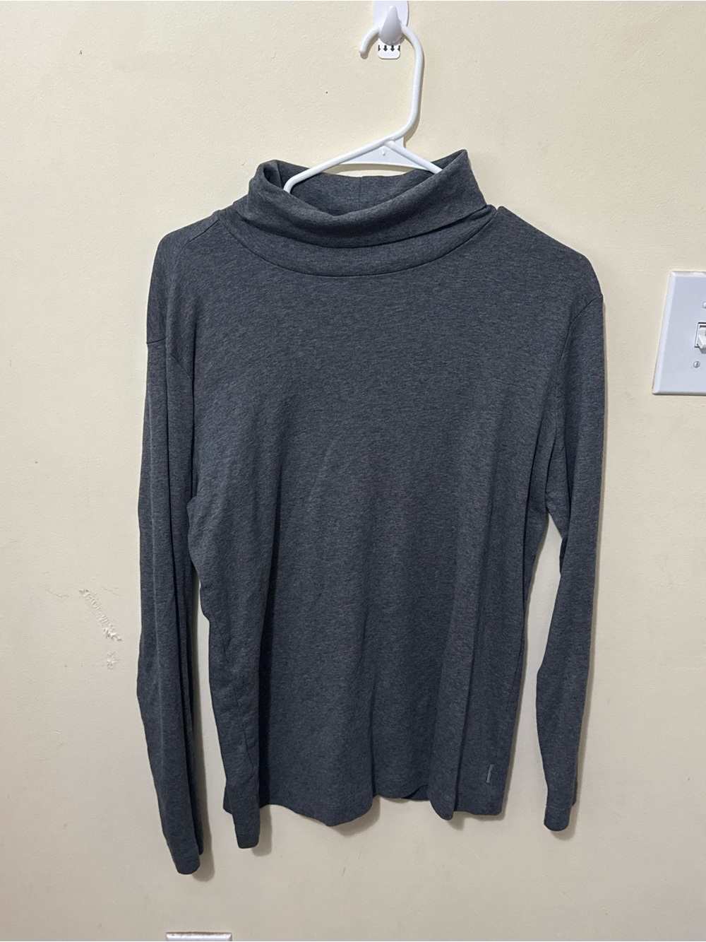 Eddie Bauer Charcoal Gray Crewneck Tee